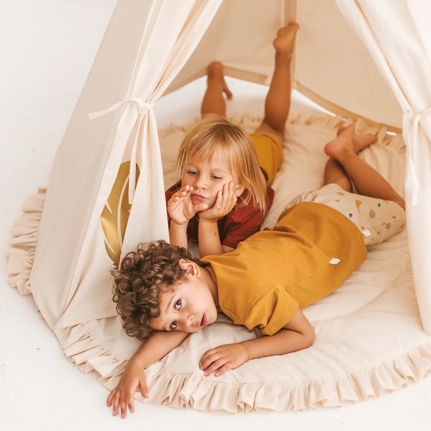 MINICAMP Kids Playmat With Ruffled Border in Ecru - Edie And I