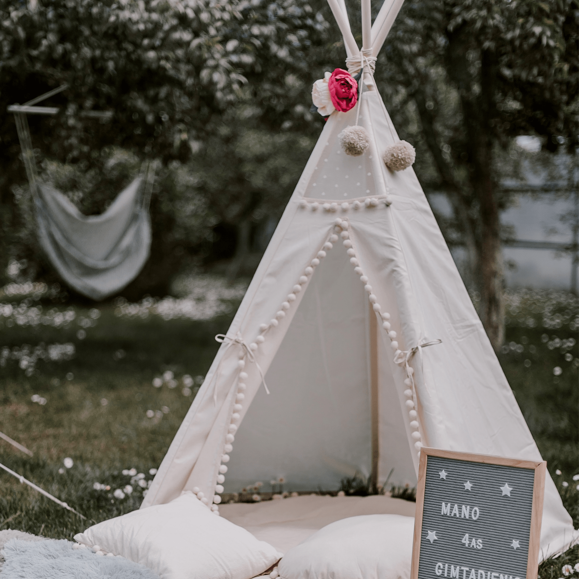 MINICAMP Peonies Flower Garland for Teepee Decoration - Teepee Accessory - Edie And I