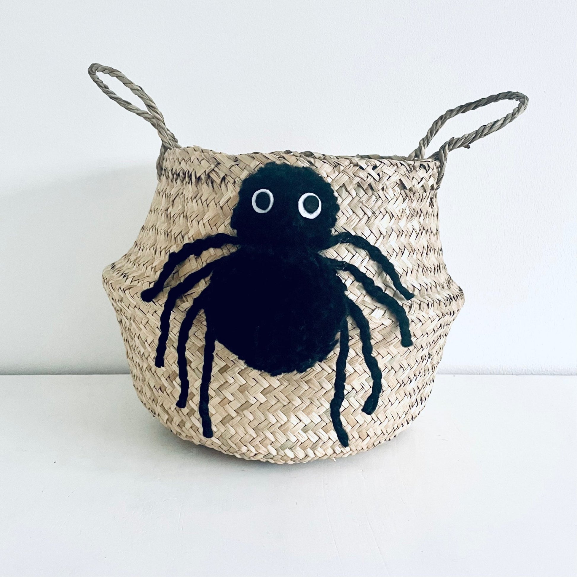 Spider basket - Medium (Halloween) - Edie And I